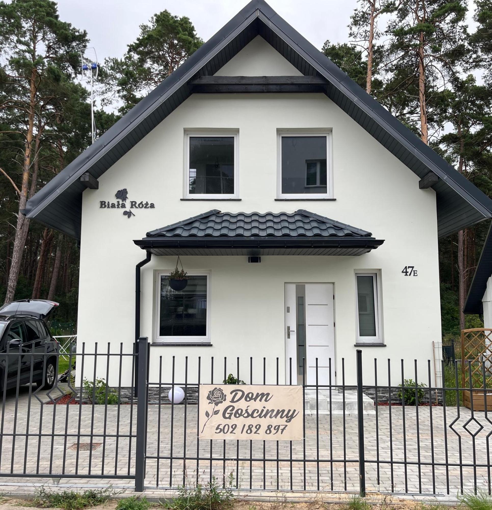 Dom Goscinny Biala Roza Dziwnowek Luaran gambar